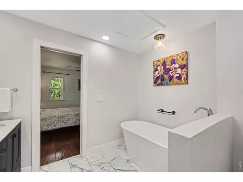 Bath - 4847 Tanglewood Ct, Boulder, CO 80301 photo 3 of 4