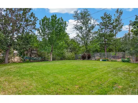 Exterior - 3735 Emerson Ave, Boulder, CO 80305 photo 6 of 9