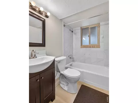 Bath - 3735 Emerson Ave, Boulder, CO 80305 photo 2 of 2