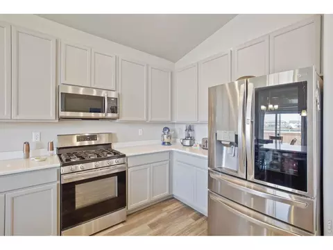 Kitchen - 1252 Wild Basin Rd, Windsor, CO 80550 photo 4 of 6