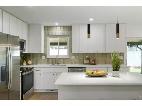 Kitchen - 4483 Sandpiper Cir, Boulder, CO 80301 photo 3 of 4
