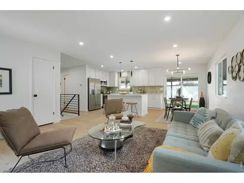 Living - 4483 Sandpiper Cir, Boulder, CO 80301 photo 2 of 3