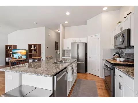 Kitchen - 454 Mt Sherman Ave, Severance, CO 80550 photo 5 of 5