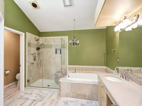 Bath - 5056 Coventry Ct, Boulder, CO 80301 photo 5 of 7