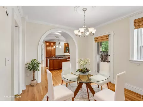 Dining - 2409 5th St, Boulder, CO 80304 photo 4 of 5