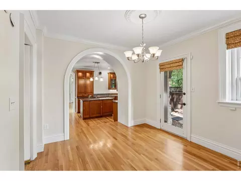 Dining - 2409 5th St, Boulder, CO 80304 photo 5 of 5