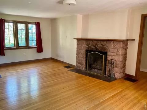 Living - 844 12th St, Boulder, CO 80302 photo 4 of 7