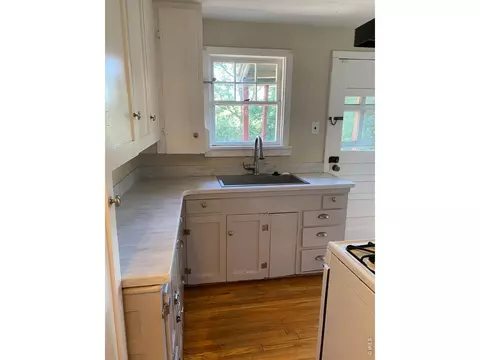 Kitchen - 844 12th St, Boulder, CO 80302 photo 3 of 8
