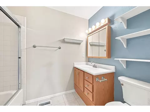 Bath - 8477 Everett Way # C, Arvada, CO 80005 photo 2 of 2