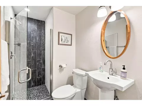 Bath - 3605 Endicott Dr, Boulder, CO 80305 photo 1 of 3
