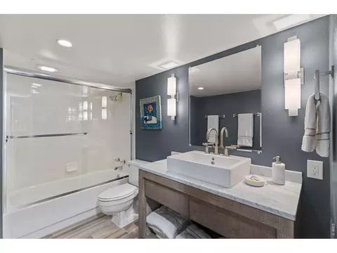 Bath - 7233 Four Rivers Rd, Boulder, CO 80301 photo 6 of 6