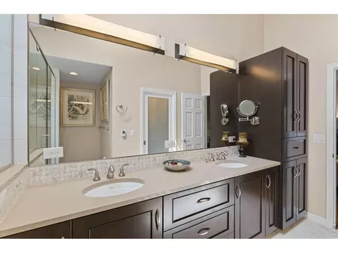 Bath - 7233 Four Rivers Rd, Boulder, CO 80301 photo 2 of 6