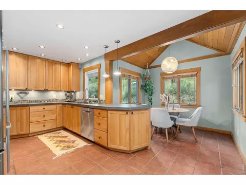 Kitchen - 39 Spring Ln, Boulder, CO 80302 photo 3 of 3