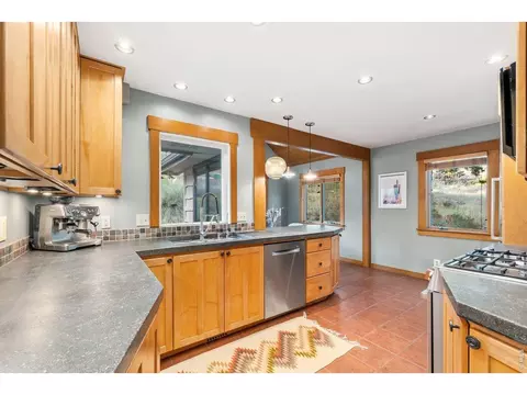 Kitchen - 39 Spring Ln, Boulder, CO 80302 photo 1 of 3