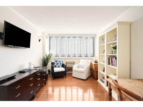 Living - 1850 Folsom St #1010, Boulder, CO 80302 photo 6 of 7