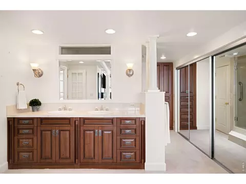 Bath - 1850 Folsom St #1010, Boulder, CO 80302 photo 3 of 5