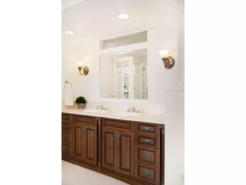 Bath - 1850 Folsom St #1010, Boulder, CO 80302 photo 1 of 5