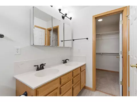 Bath - 1530 Walnut St, Windsor, CO 80550 photo 4 of 4