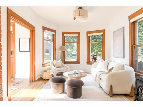 Living - 805 Dewey Ave, Boulder, CO 80304 photo 1 of 2