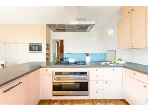 Kitchen - 805 Dewey Ave, Boulder, CO 80304 photo 1 of 4