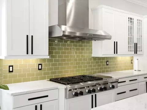 Kitchen - 10562 Montecito Dr, Lone Tree, CO 80124 photo 6 of 10