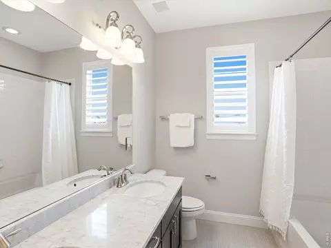 Bath - 10562 Montecito Dr, Lone Tree, CO 80124 photo 4 of 5