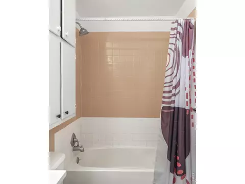 Bath - 1344 6th St, Boulder, CO 80302 photo 1 of 5
