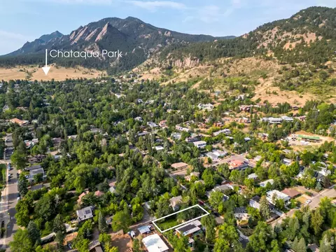 View/Area - 1344 6th St, Boulder, CO 80302 photo 2 of 9