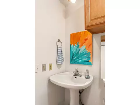 Bath - 1344 6th St, Boulder, CO 80302 photo 5 of 5