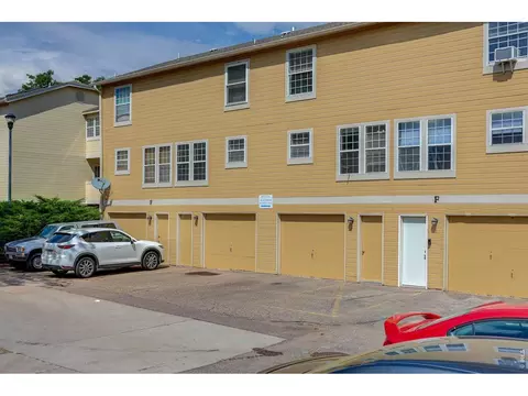 3200 Azalea Dr #F2, Fort Collins, CO 80526