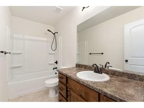 Bath - 811 Saiga Dr, Severance, CO 80550 photo 3 of 3