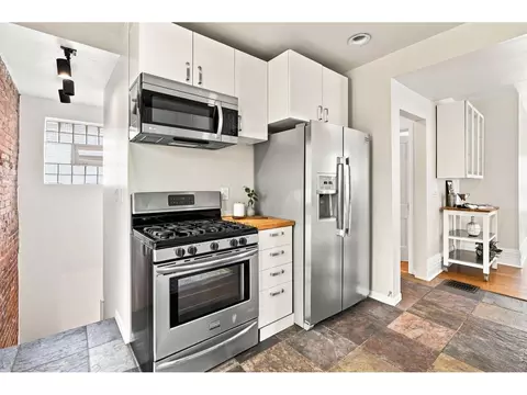 Kitchen - 3319 E 14th Ave, Denver, CO 80206 photo 3 of 4