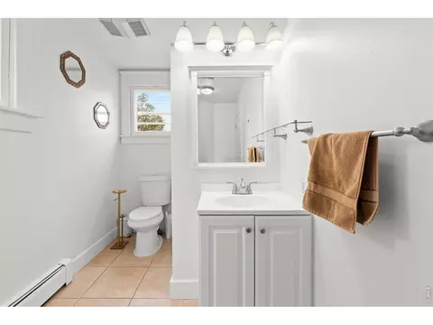 Bath - 1211 11th St, Greeley, CO 80631 photo 4 of 6