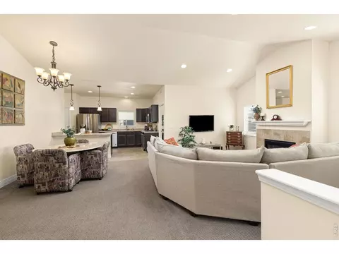 Living - 19695 E Atlantic Dr #D, Aurora, CO 80013 photo 2 of 5