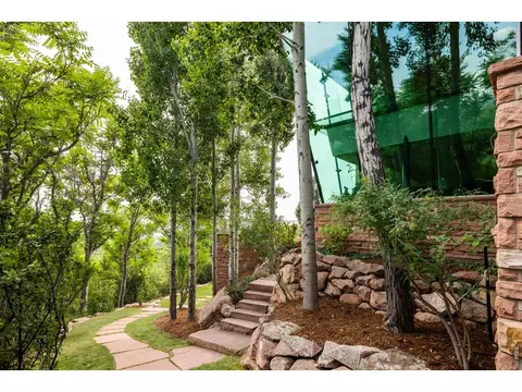 Exterior - 333 Bellevue Dr, Boulder, CO 80302 photo 5 of 13