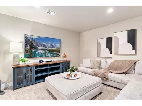 Living - 870 Loess Ln, Windsor, CO 80550 photo 5 of 5