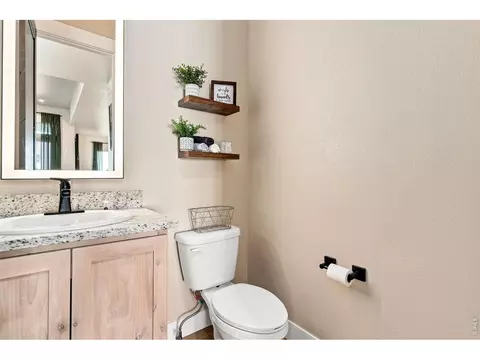 Bath - 870 Loess Ln, Windsor, CO 80550 photo 3 of 7