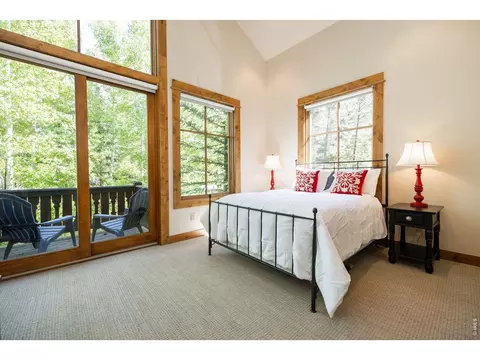 Bedroom - 4920 Juniper Ln, Vail, CO 81657 photo 5 of 6