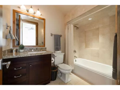 Bath - 4920 Juniper Ln, Vail, CO 81657 photo 5 of 5