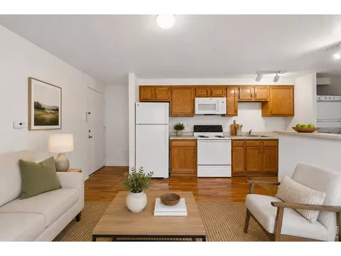 Kitchen - 961 16th St # 5, Boulder, CO 80302 photo 2 of 5
