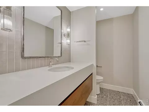 Bath - 3080 E Flora Pl, Denver, CO 80210 photo 7 of 7