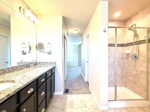 Bath - 5755 Clarence Dr, Windsor, CO 80550 photo 3 of 6