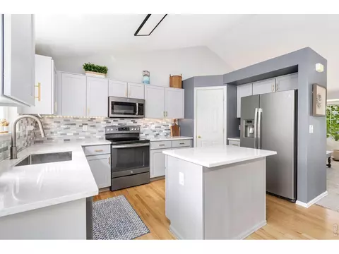 603 Kim Dr, Fort Collins, CO 80525