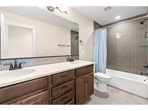 Bath - 2201 73rd Ave Pl, Greeley, CO 80634 photo 1 of 4