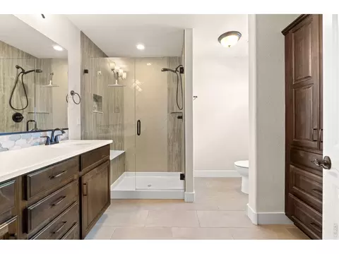 Bath - 2201 73rd Ave Pl, Greeley, CO 80634 photo 3 of 4