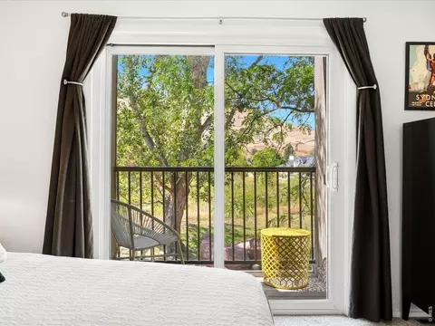 Bedroom - 1345 Bear Mountain Dr #B, Boulder, CO 80305 photo 6 of 7