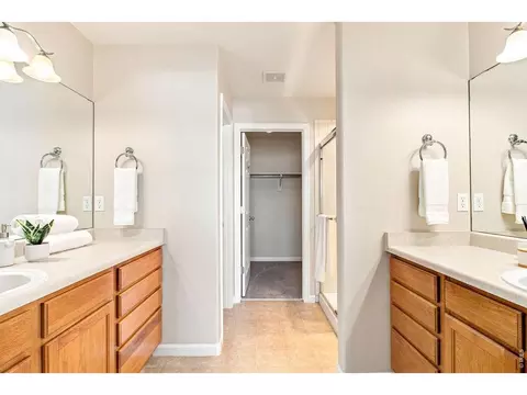 Bath - 6455 Chardonnay St #2, Evans, CO 80634 photo 2 of 5