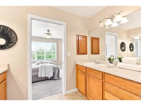 Bath - 6455 Chardonnay St #2, Evans, CO 80634 photo 4 of 5