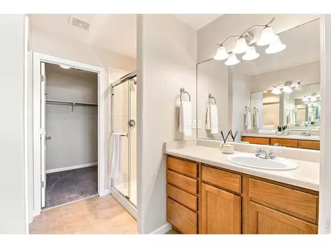 Bath - 6455 Chardonnay St #2, Evans, CO 80634 photo 3 of 5