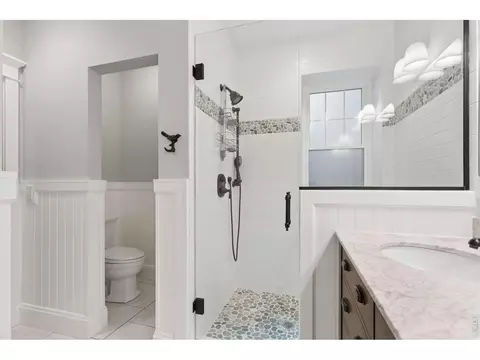 Bath - 512 Marine St, Boulder, CO 80302 photo 6 of 6